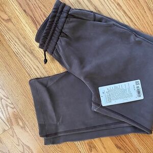 Lululemon soft stream HR straight leg crop